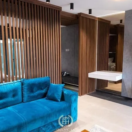 Hotel Emrovic Raj 4*