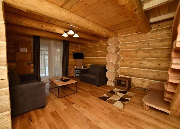 Hotel Emrovic Raj 4*