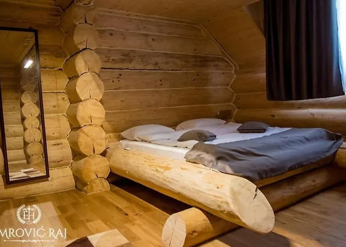 Hotel Emrovic Raj 4*